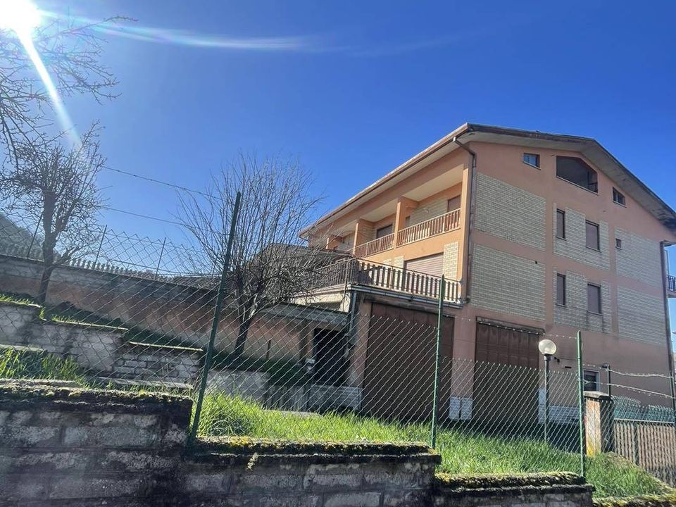 Erhvervsejendom i Alatri, Frosinone - foto 3