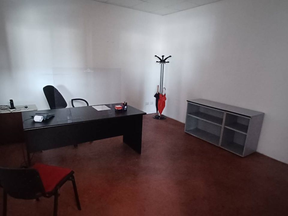 Erhvervsejendom i Ceccano, Frosinone - foto 4