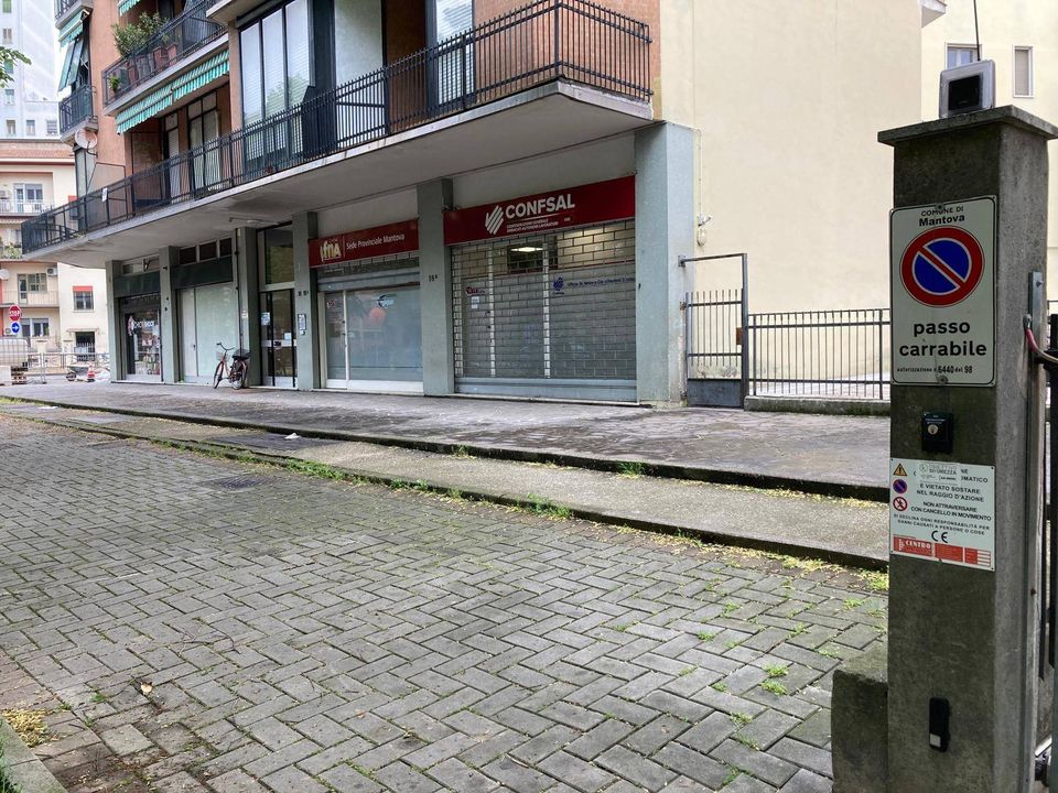 Erhvervsejendom i Mantua, Mantua - foto 2
