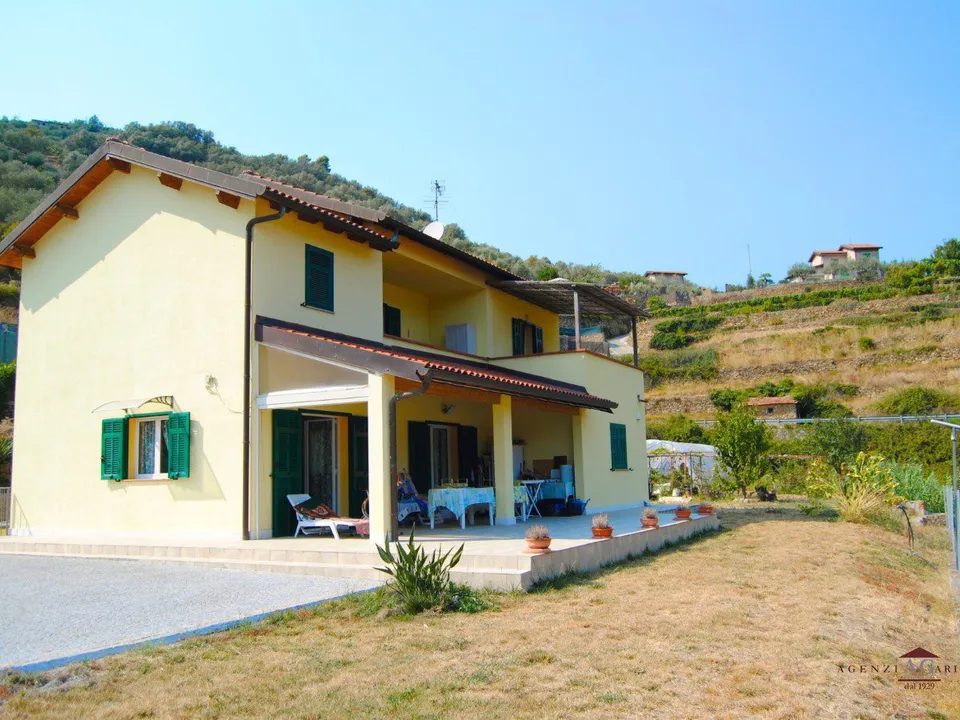 Villa i Dolceacqua, Imperia - foto 3