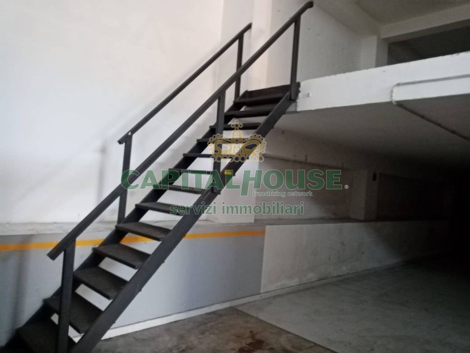 L'establiment comercial a Mercato San Severino, Salerno - foto 4