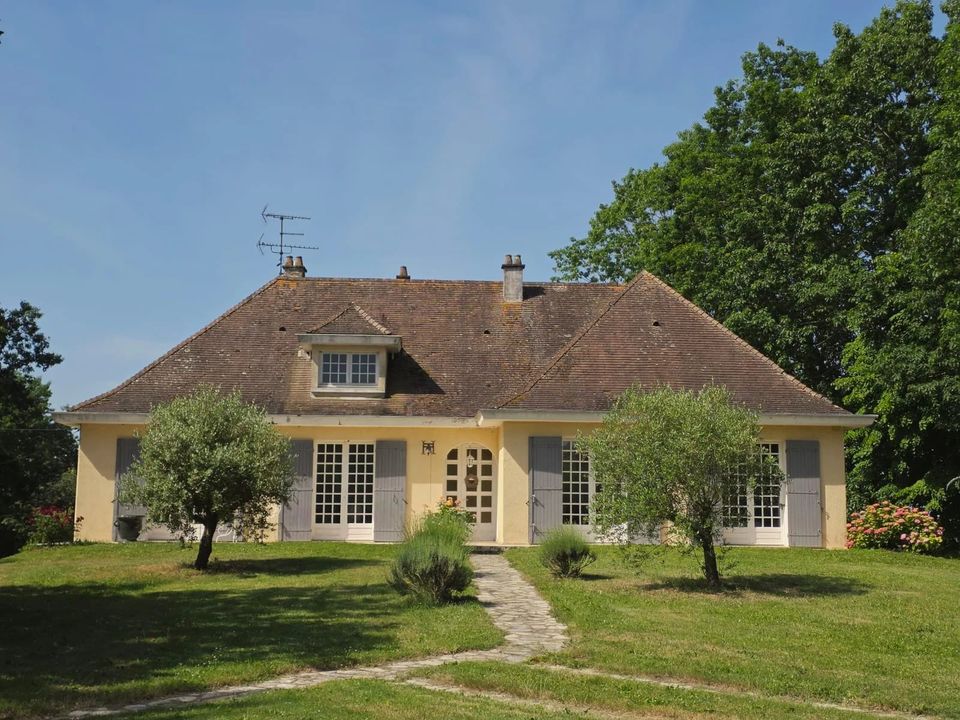 Villa en Auriac-sur-Dropt, Lot-et-Garonne - foto 1