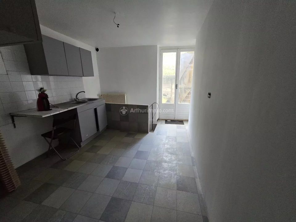 Erhvervsejendom i Bourbonne-les-Bains, Haute-Marne - foto 4