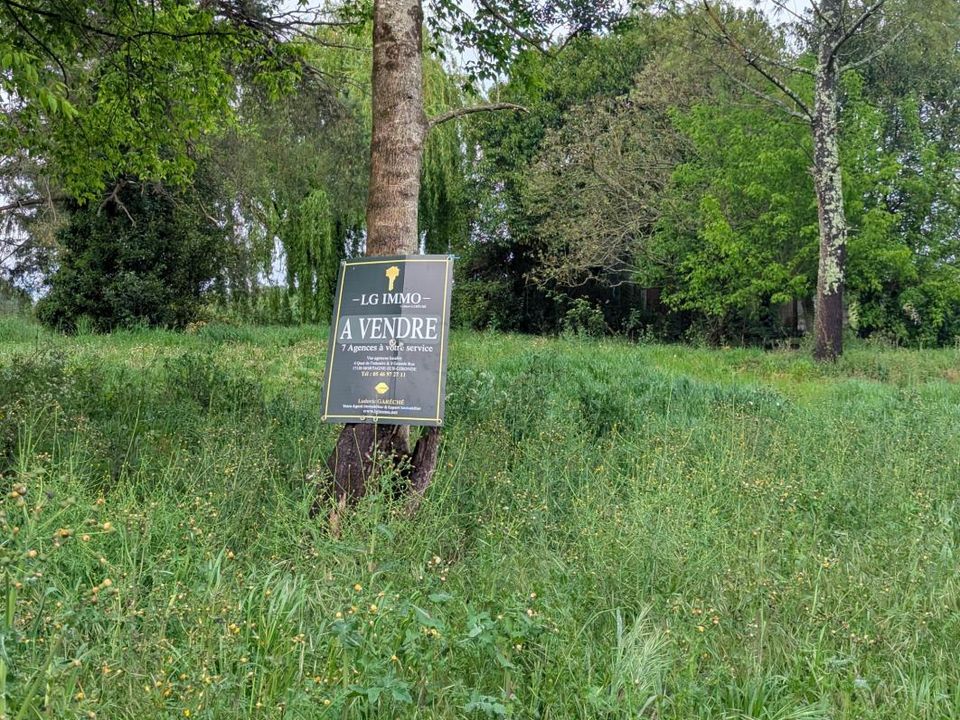 Helårsgrund i St.-Simon-de-Bordes, Charente-Maritime - foto 2