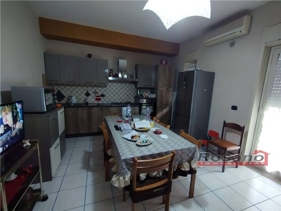 Lejlighed i Adrano, Catania - foto 1