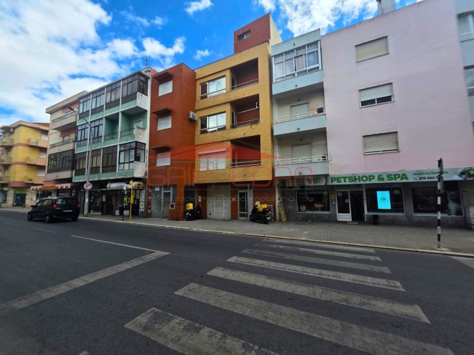 Erhvervsejendom i Barreiro, Setubal - foto 2