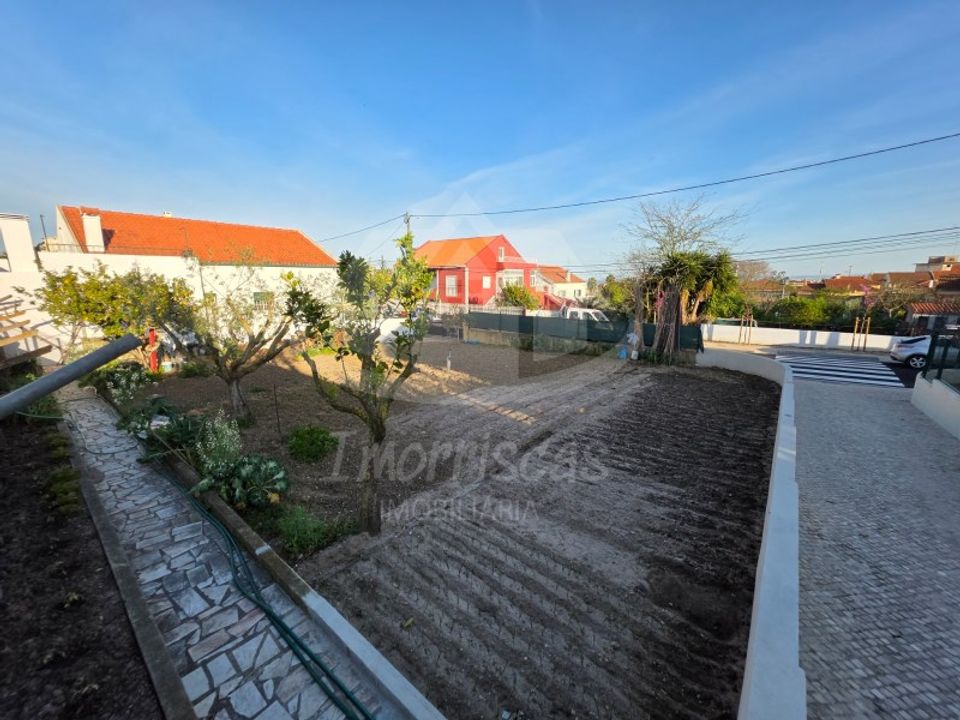 Helårsgrund i Santa Iria de Azoia, Lisbon - foto 3
