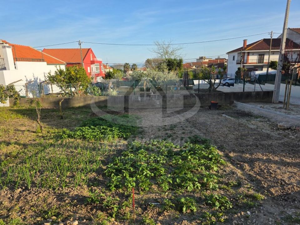 Helårsgrund i Santa Iria de Azoia, Lisbon - foto 1