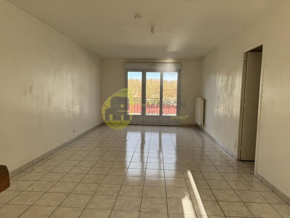 Appartement in Mehun-sur-Yevre, Cher - foto 1