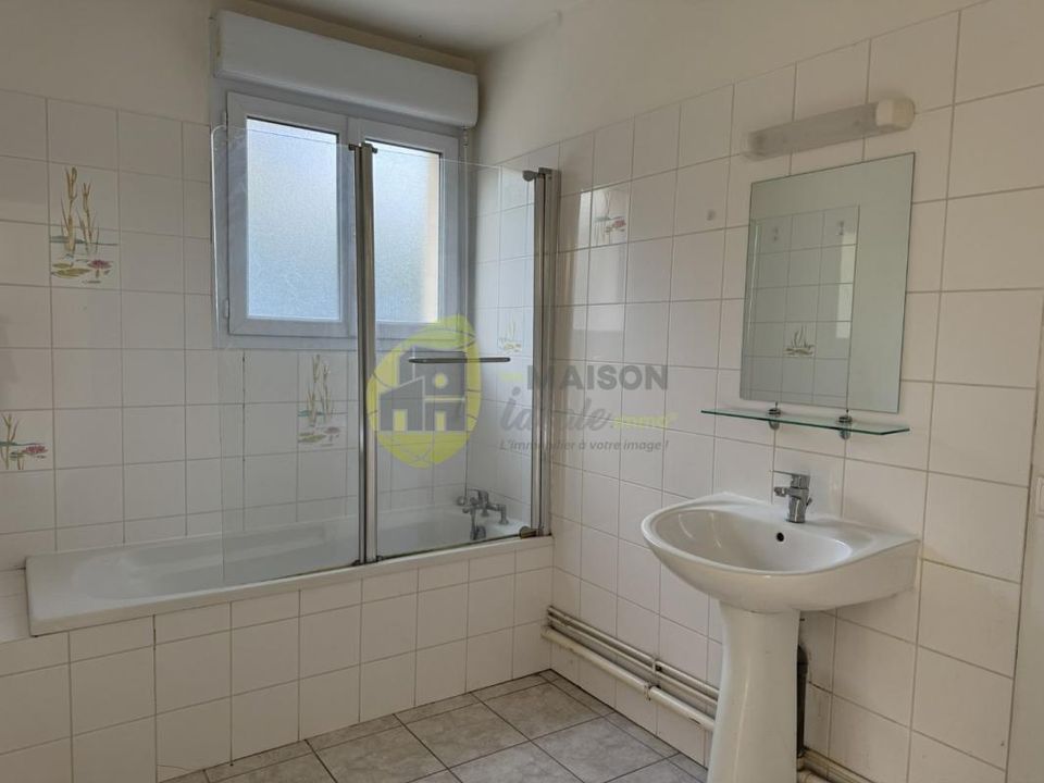 Appartement in Mehun-sur-Yevre, Cher - foto 5