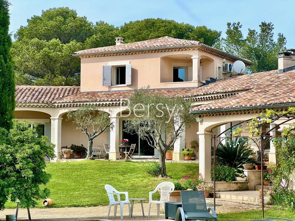 Villa in L'Isle-sur-la-Sorgue, Vaucluse - photo 3