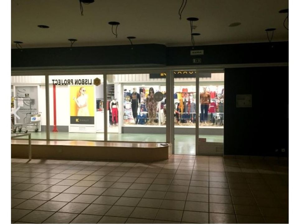 Erhvervsejendom i Samora Correia, Santarem - foto 5