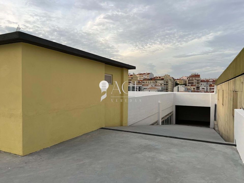 Erhvervsejendom i Sacavem, Lisbon - foto 2