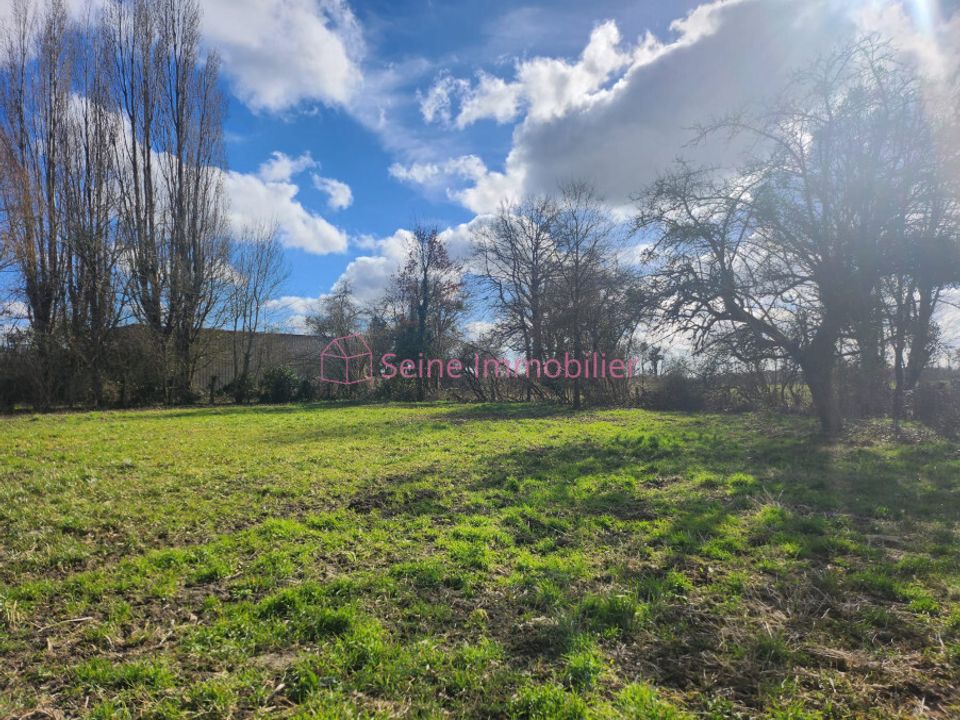 Terreno en Le Charme, Loiret - foto 1