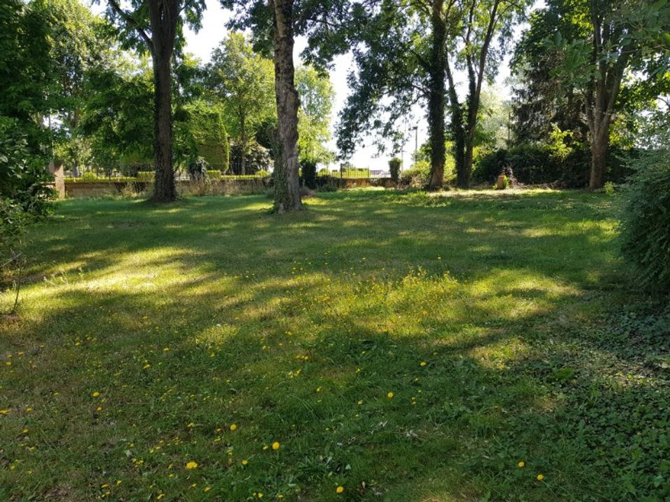 Helårsgrund i Villeneuve-en-Perseigne, Sarthe - foto 1