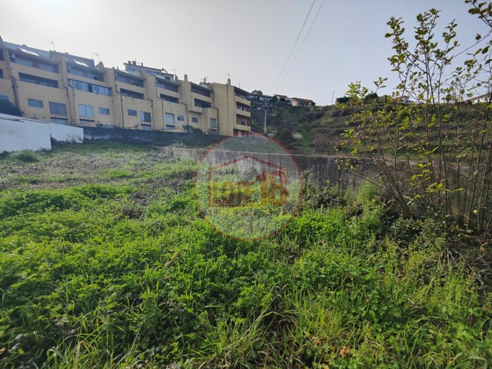 Helårsgrund i Oliveira de Azemeis, Aveiro - foto 1