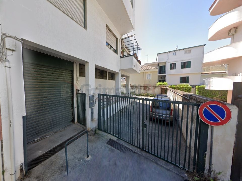 Garage Giugliano in Campania, Naples - foto 1