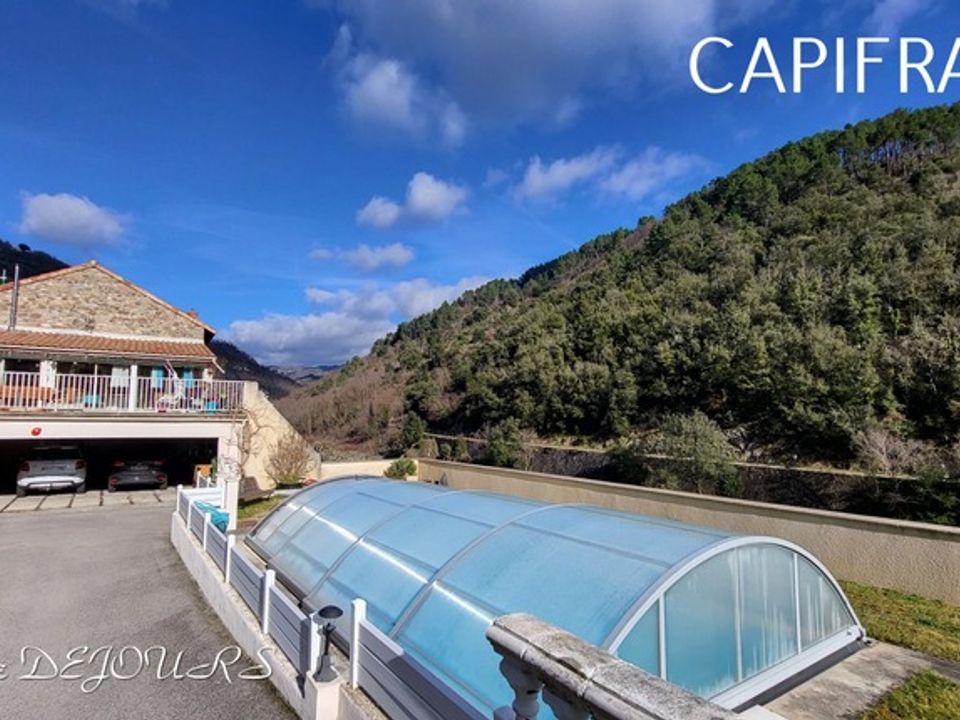Villa a Saint-Sauveur-de-Montagut, Ardeche - foto 1
