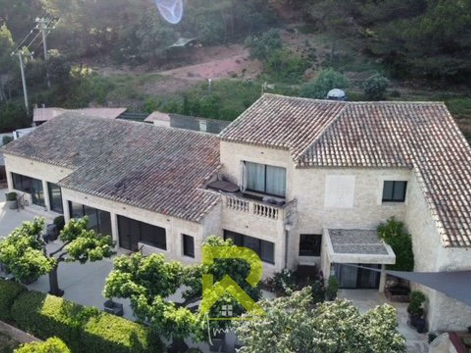 Erhvervsejendom i Clermont l'Herault, Herault - foto 1