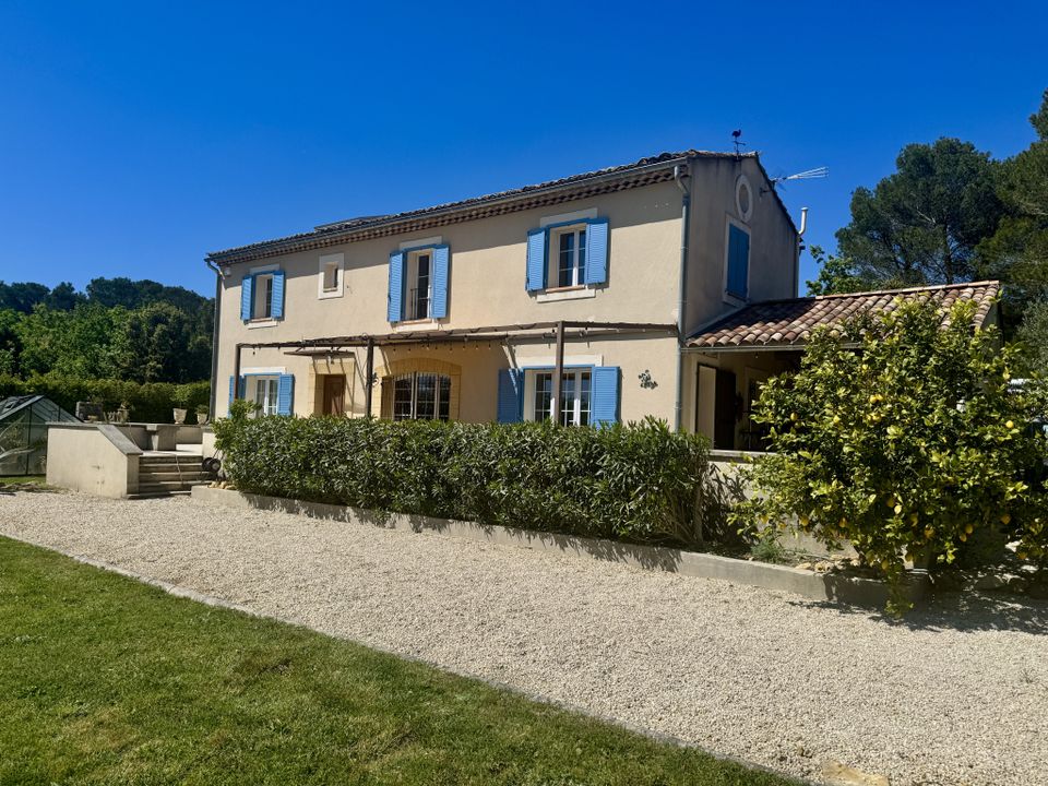 Villa i Sainte-Cecile-les-Vignes, Vaucluse - bilde 1