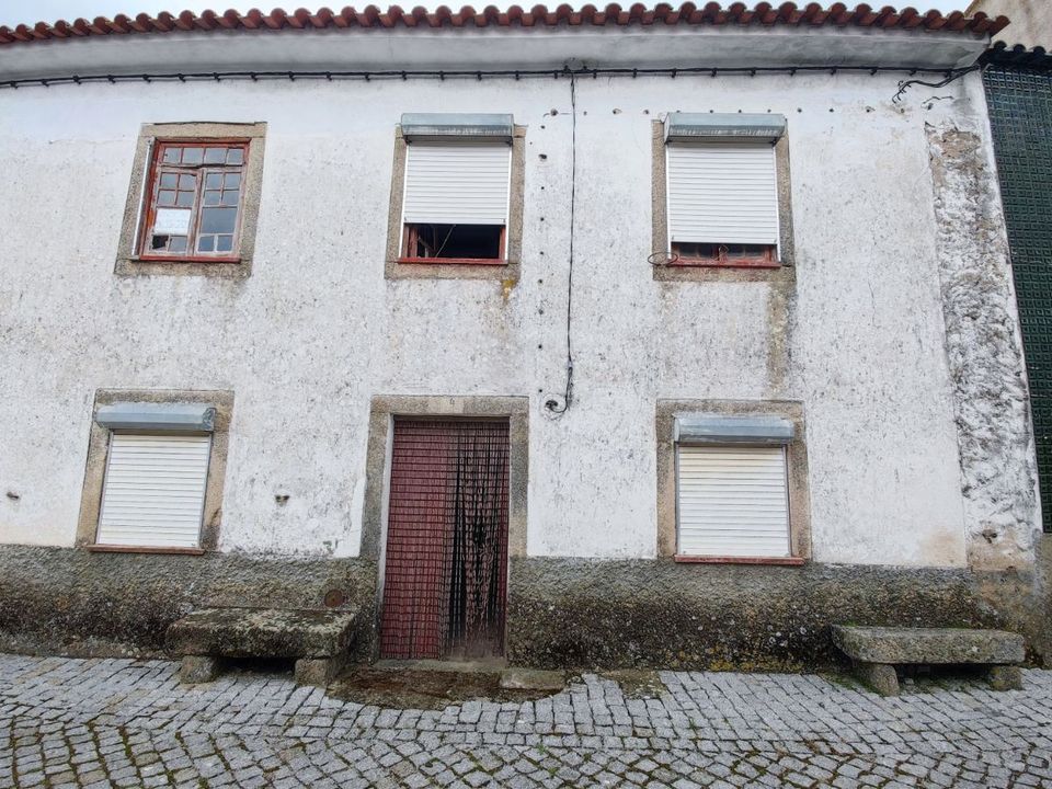 Casa adossada a Figueira de Castelo Rodrigo, Guarda - foto 1