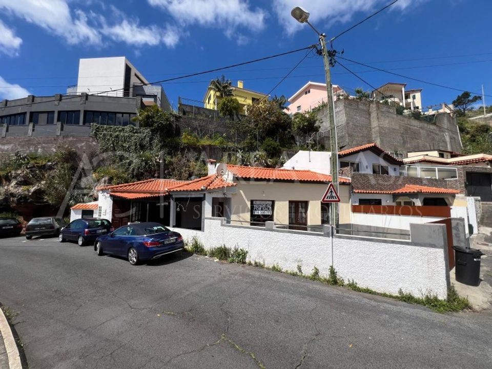 Erhvervsejendom i Caniço, Madeira - foto 1