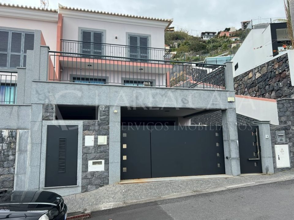 Byhus i Camara de Lobos, Madeira - foto 1
