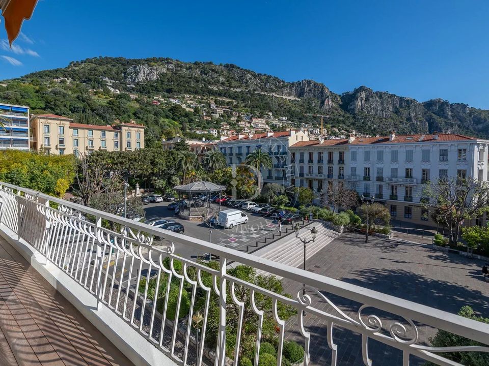 Lejlighed i Beaulieu-sur-Mer, Alpes-Maritimes - foto 1