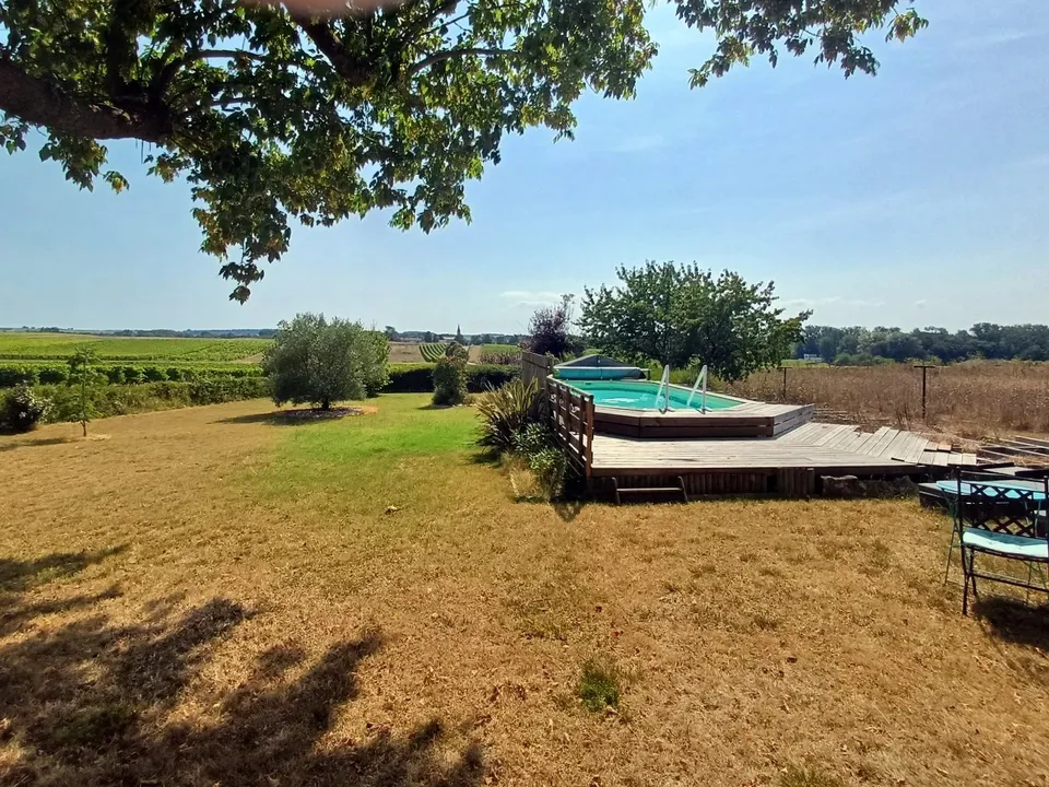 Villa i Saint-Fort-sur-Gironde, Charente-Maritime - foto 1