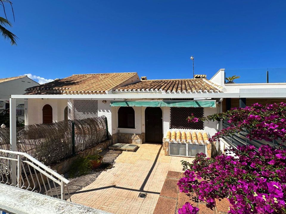 Byhus i La Zenia, Alicante - foto 1