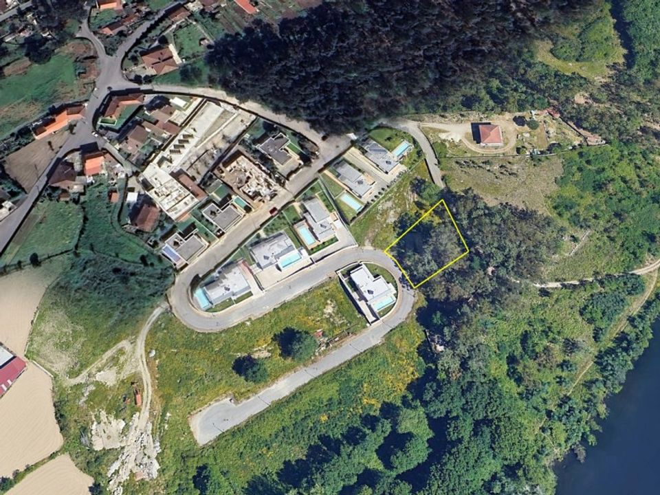 Helårsgrund i Amares, Braga - foto 1