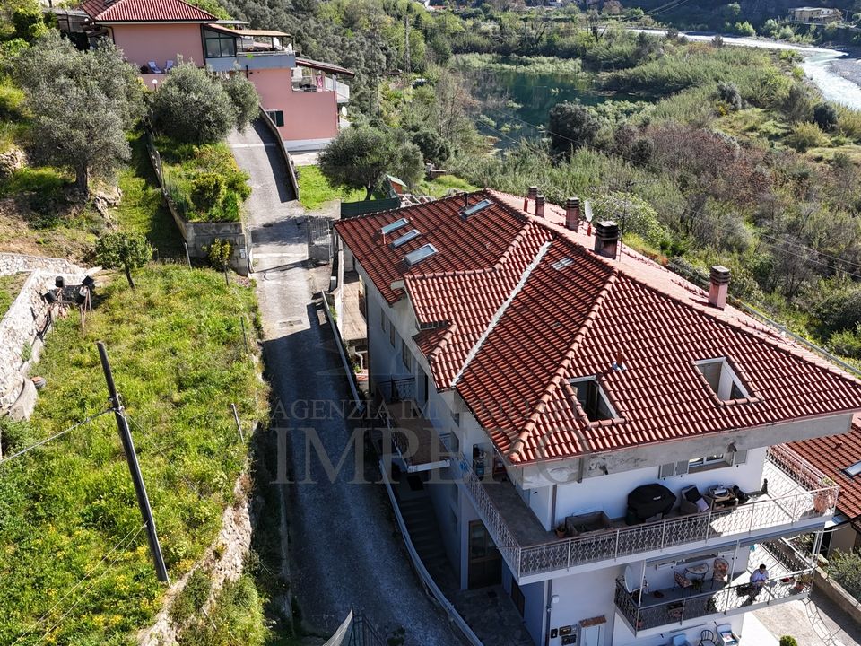 Byhus i Ventimiglia, Imperia - foto 1