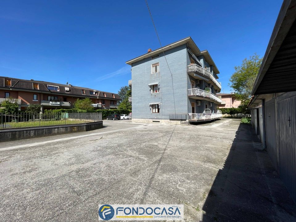 Erhvervsejendom i Cazzago San Martino, Brescia - foto 3