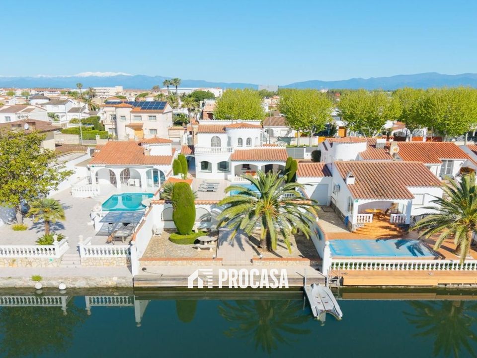 Villa i Empuriabrava, Gerona - foto 4