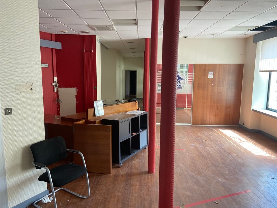 Erhvervsejendom i Fontenay-le-Comte, Vendee - foto 2