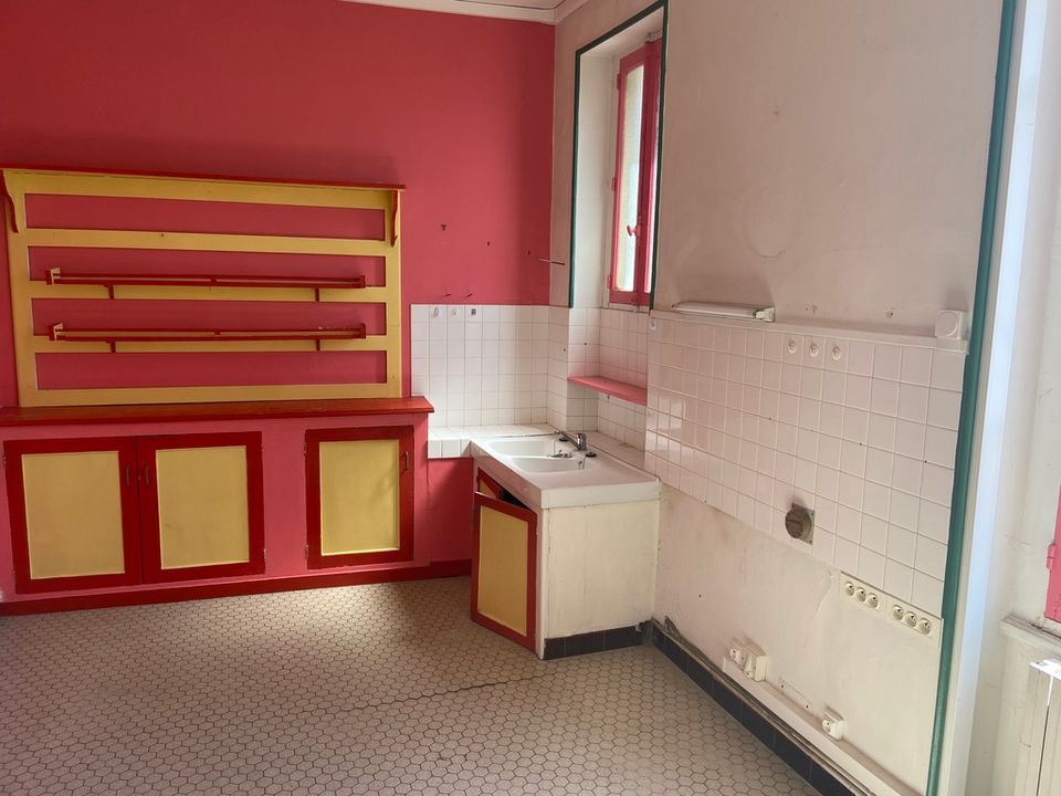 Erhvervsejendom i Fontenay-le-Comte, Vendee - foto 5