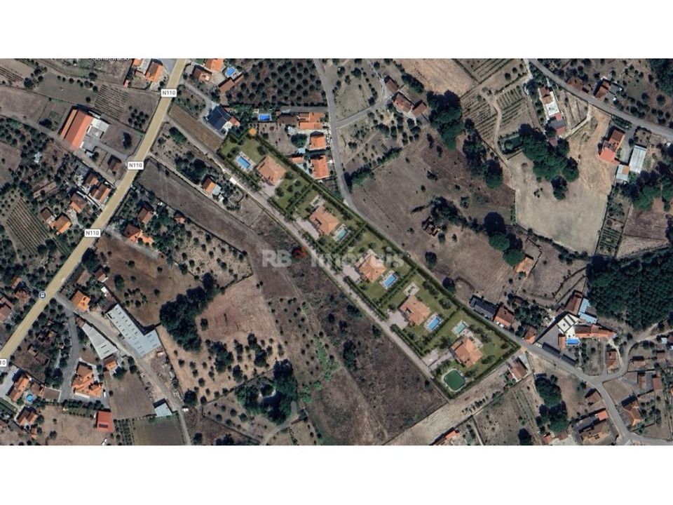 Helårsgrund i Casais e Alviobeira, Santarem - foto 1