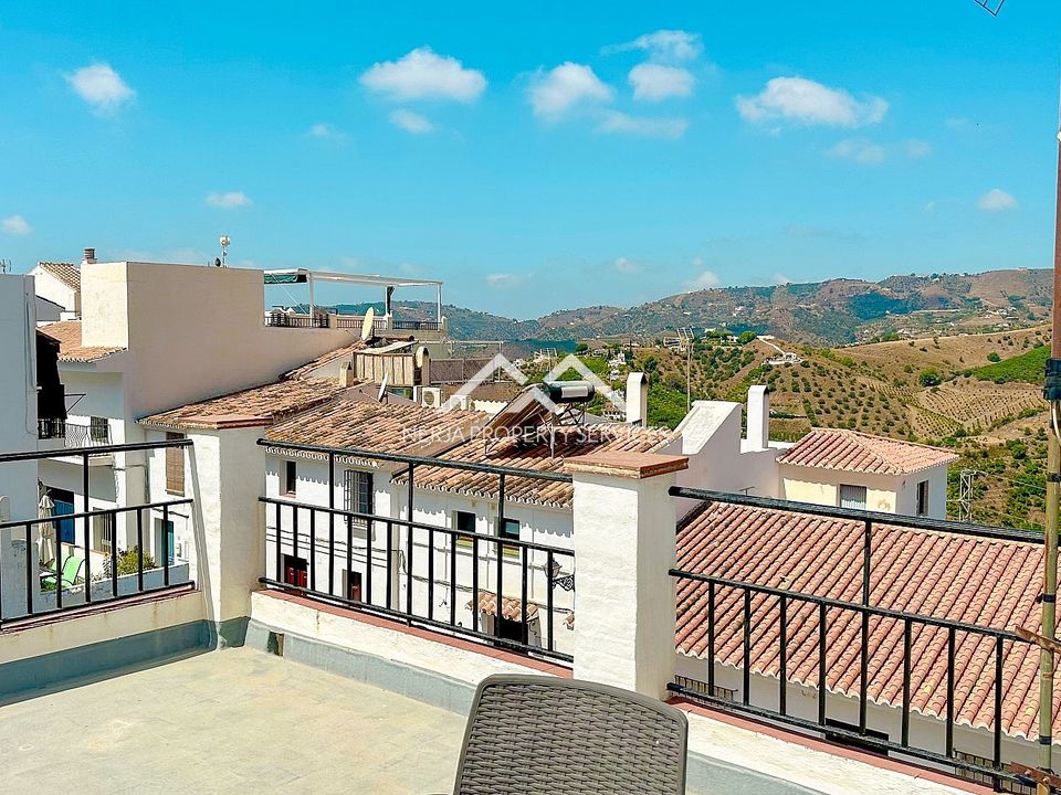 Casa de pueblo en Frigiliana, Malaga - foto 1