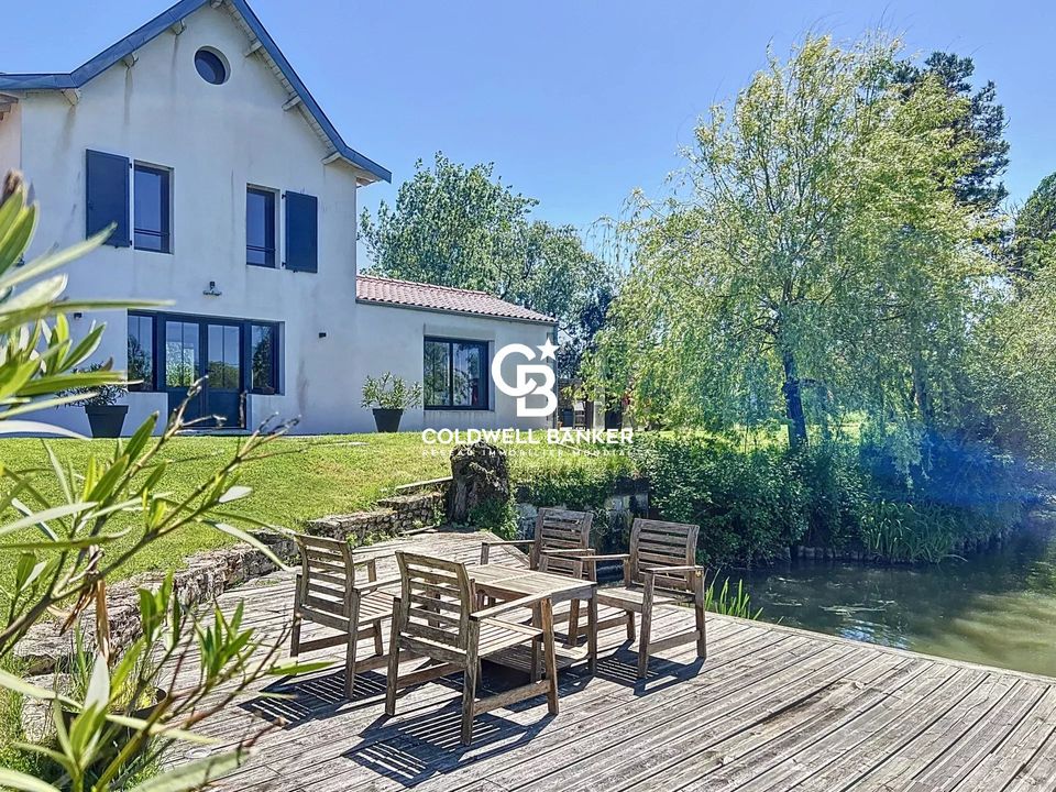 Villa i Marans, Charente-Maritime - foto 1