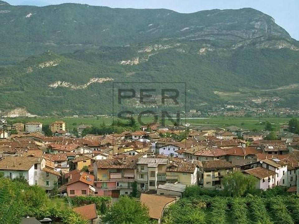 Erhvervsejendom i Volano, Trento - foto 1