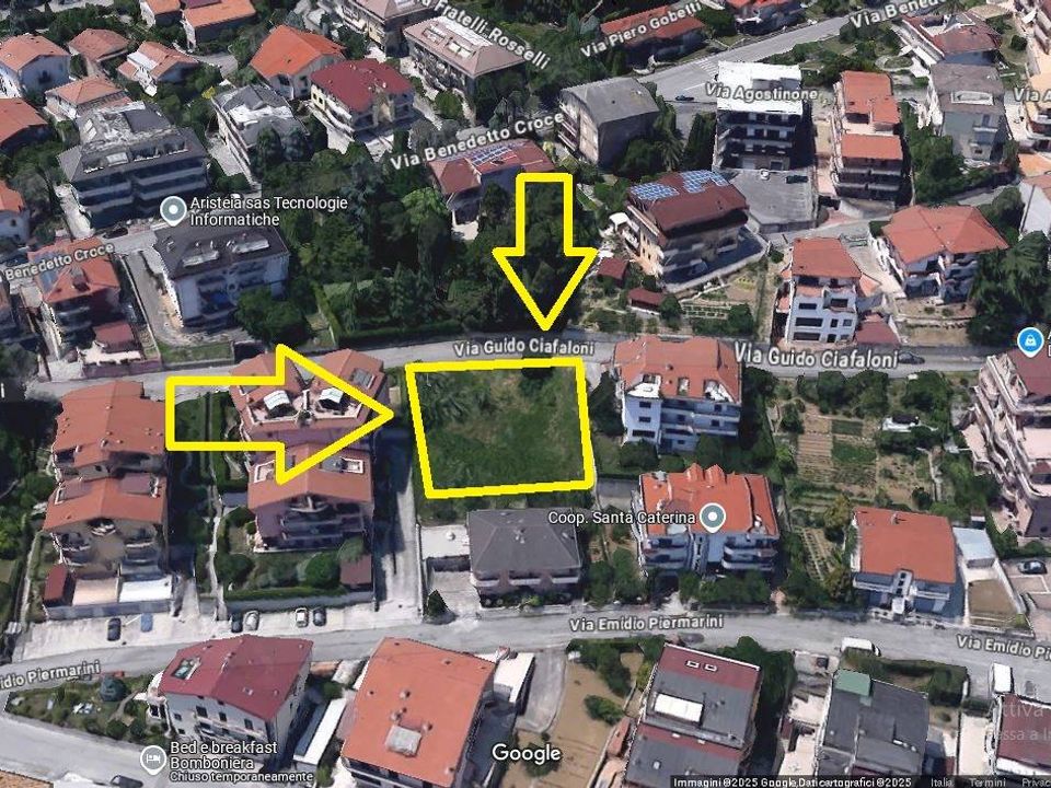 Helårsgrund i Teramo, Teramo - foto 1