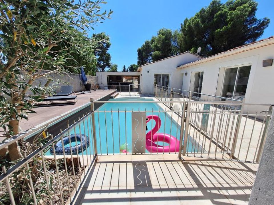 Villa i Beaucaire, Gard - foto 1