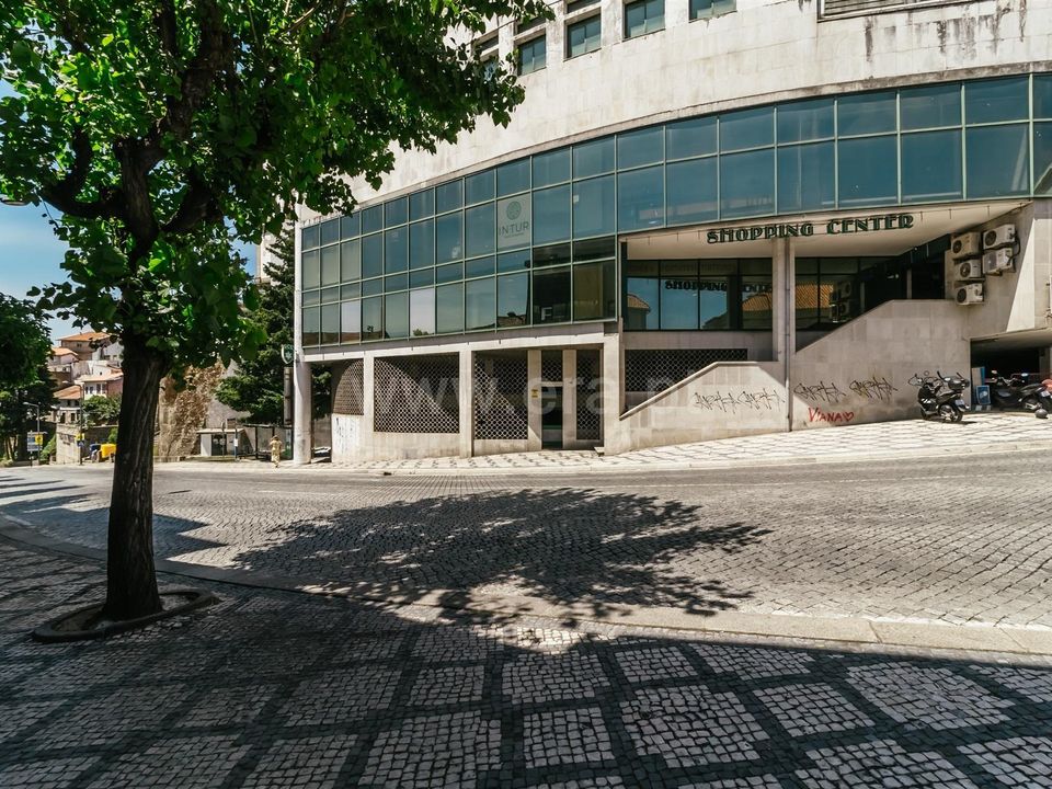 Erhvervsejendom i Covilha, Castelo Branco - foto 1