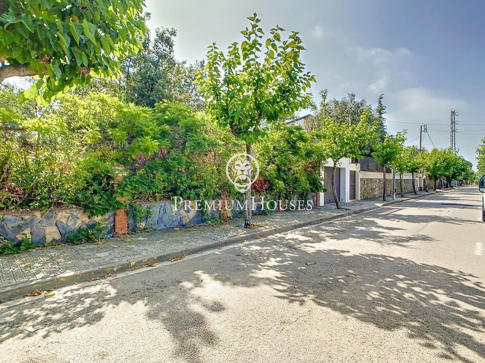 Helårsgrund i El Masnou, Barcelona - foto 2