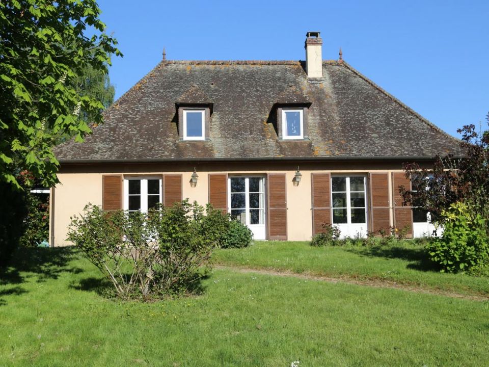 Villa i Autun, Saone-et-Loire - bilde 1