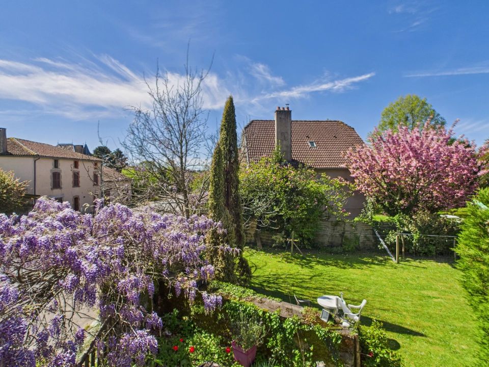 Villa i Chalus, Haute-Vienne - foto 2