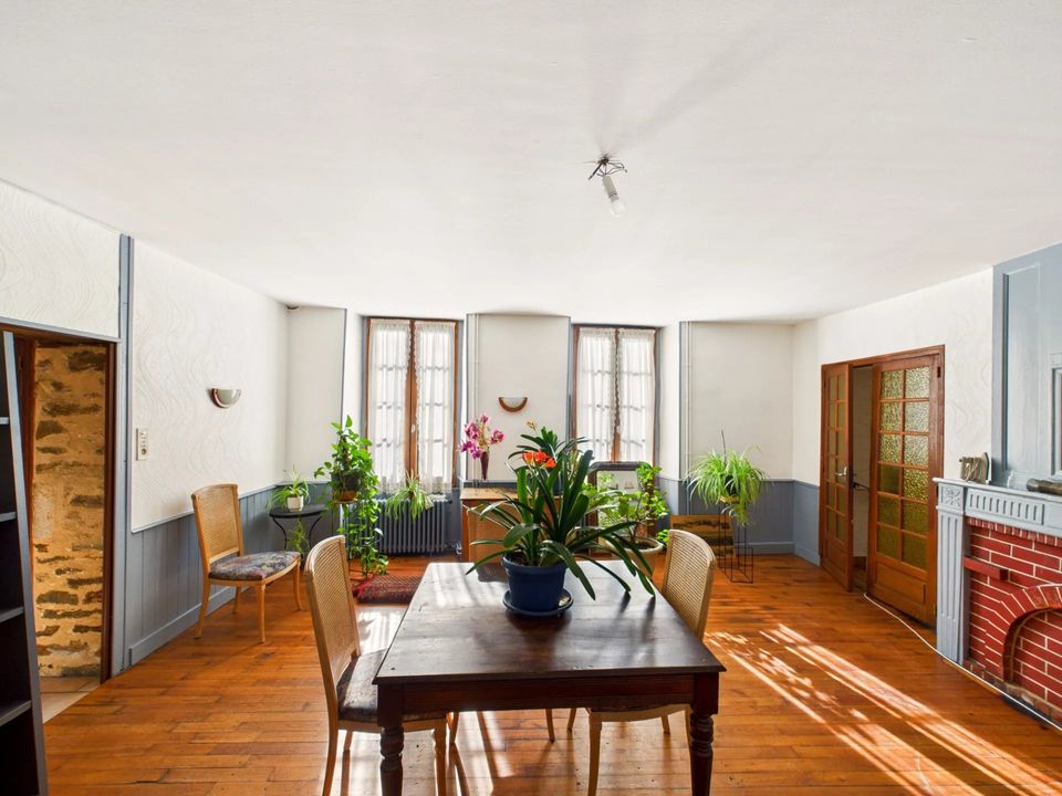 Villa i Chalus, Haute-Vienne - foto 4