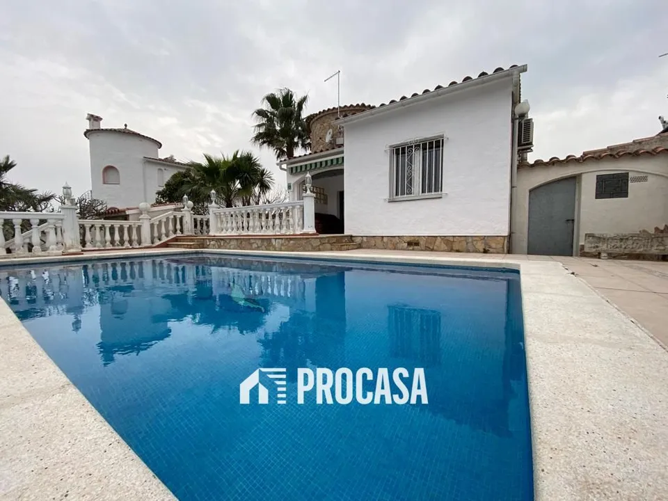 Villa i Empuriabrava, Gerona - foto 3