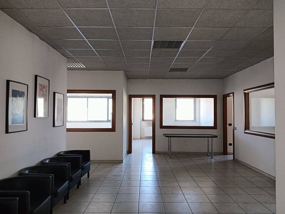 Erhvervsejendom i Terni, Terni - foto 2
