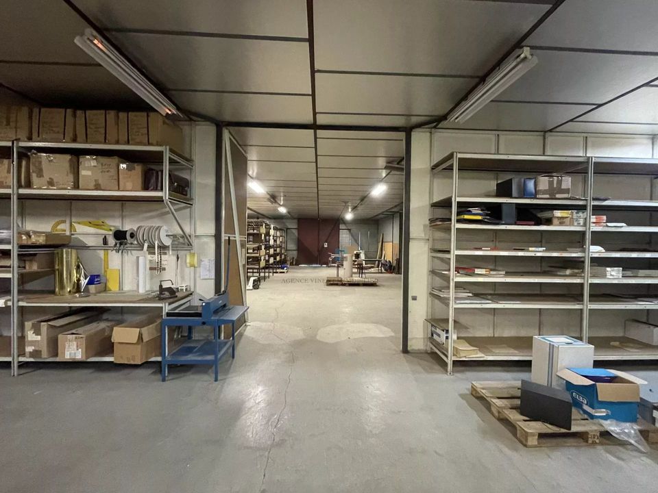 Erhvervsejendom i Montelimar, Drome - foto 1